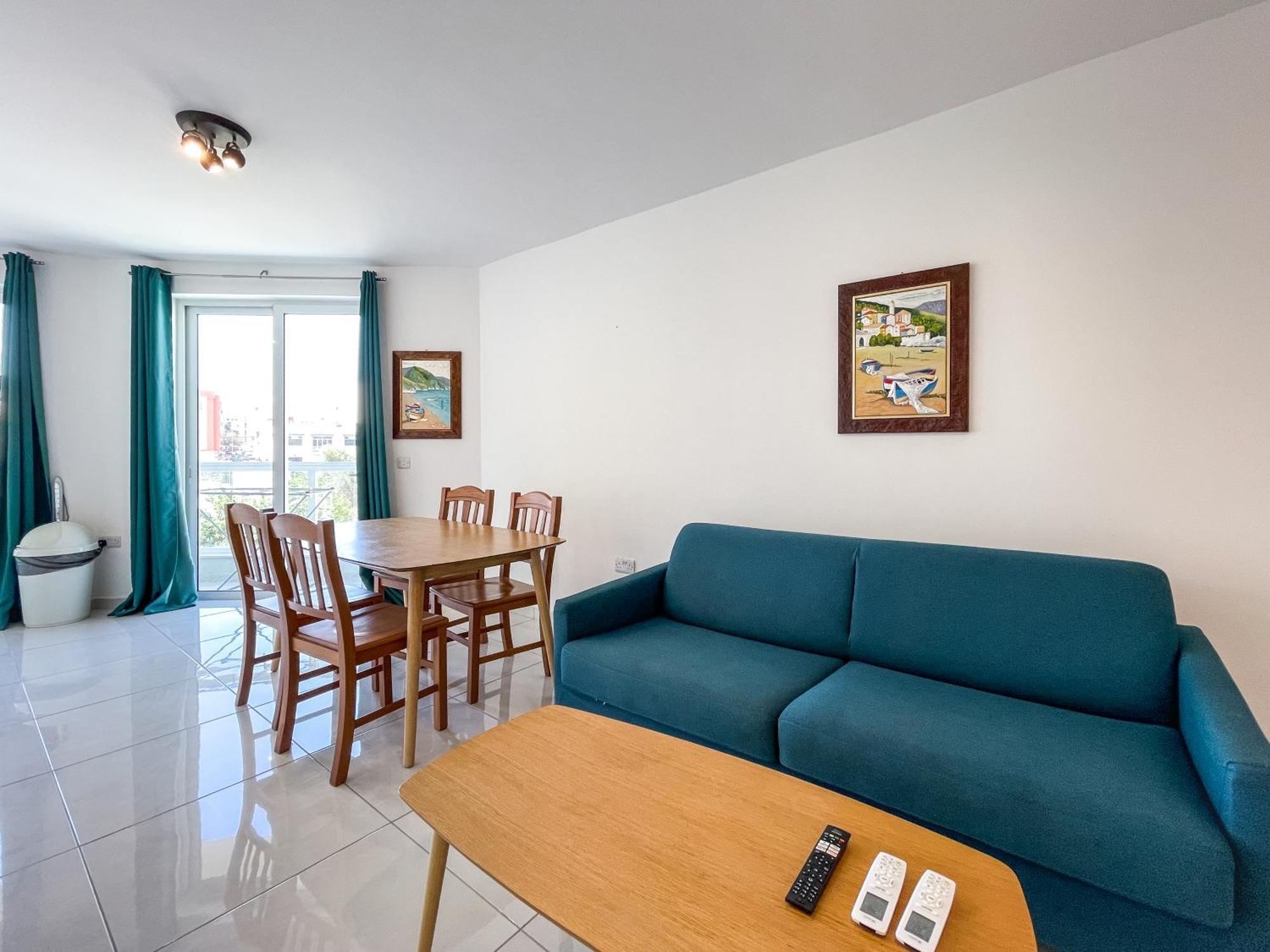 Msida Central Suites - Emmnic Court Buitenkant foto